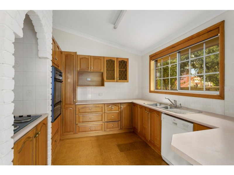 4 Amberley Court, Blackmans Bay TAS 7052
