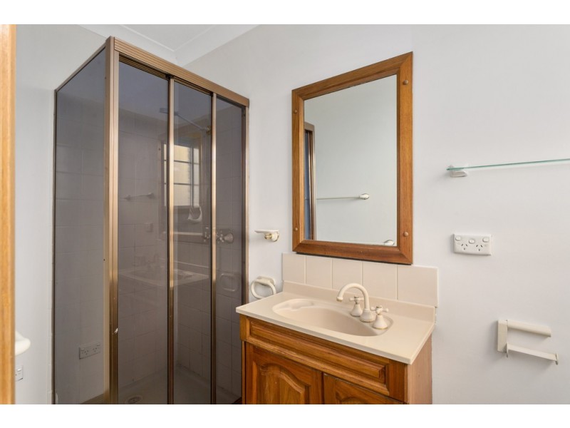 4 Amberley Court, Blackmans Bay TAS 7052