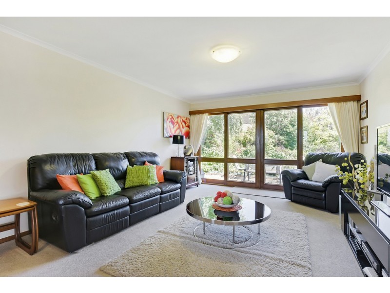 56 Suncoast Drive, Blackmans Bay TAS 7052