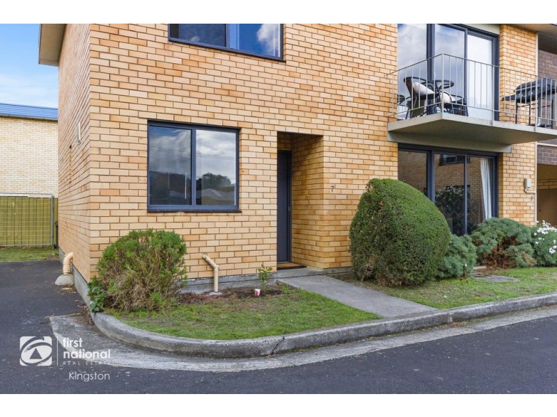 7/13 Windsor Street, Kingston Beach TAS 7050