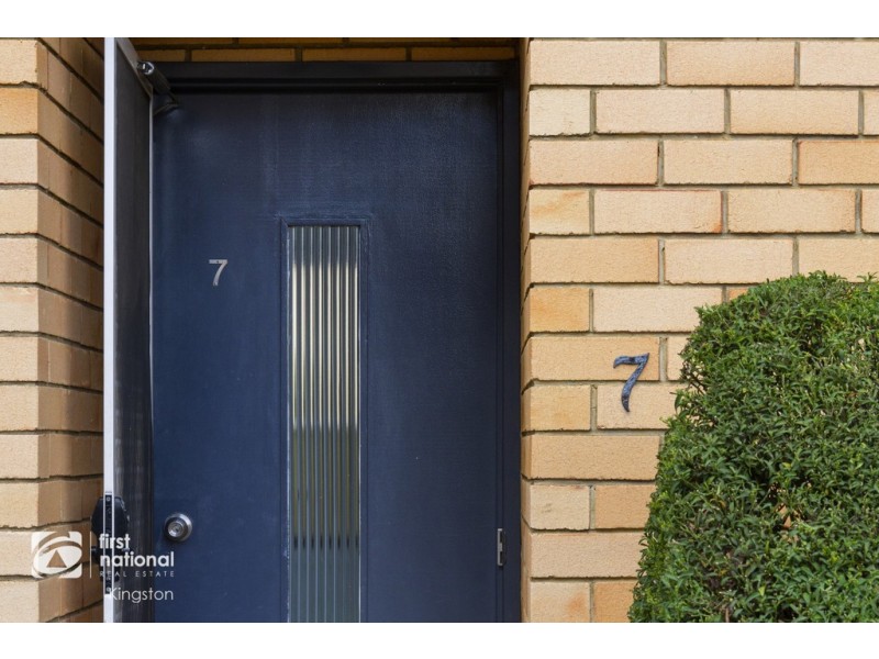 7/13 Windsor Street, Kingston Beach TAS 7050