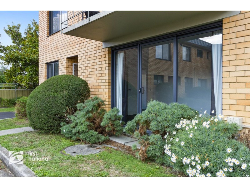 7/13 Windsor Street, Kingston Beach TAS 7050