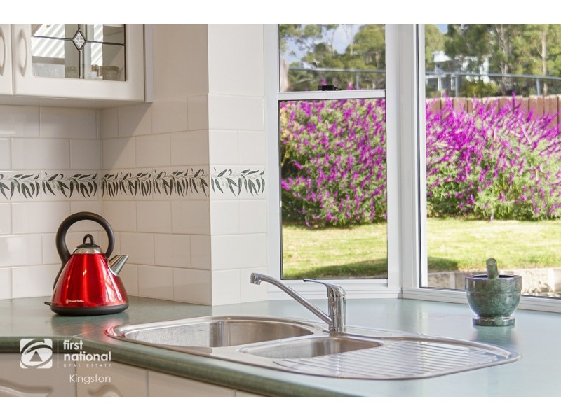 6 Alamo Close, Blackmans Bay TAS 7052