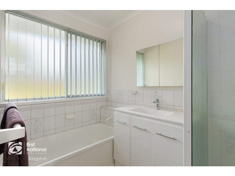 6 Alamo Close, Blackmans Bay TAS 7052