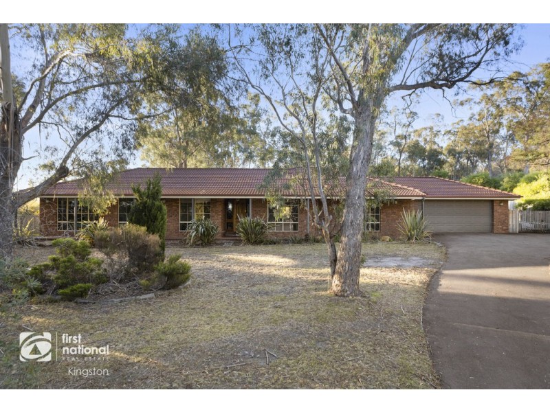 18 Golden Grove Drive, Blackmans Bay TAS 7052