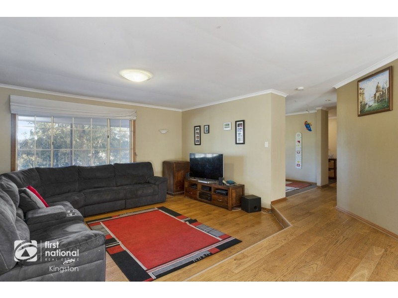 18 Golden Grove Drive, Blackmans Bay TAS 7052
