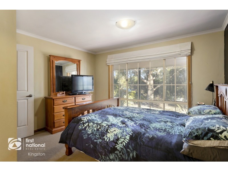18 Golden Grove Drive, Blackmans Bay TAS 7052