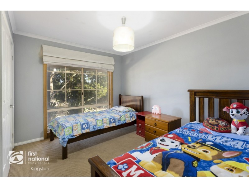 18 Golden Grove Drive, Blackmans Bay TAS 7052
