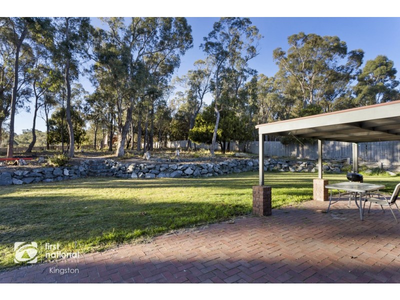 18 Golden Grove Drive, Blackmans Bay TAS 7052