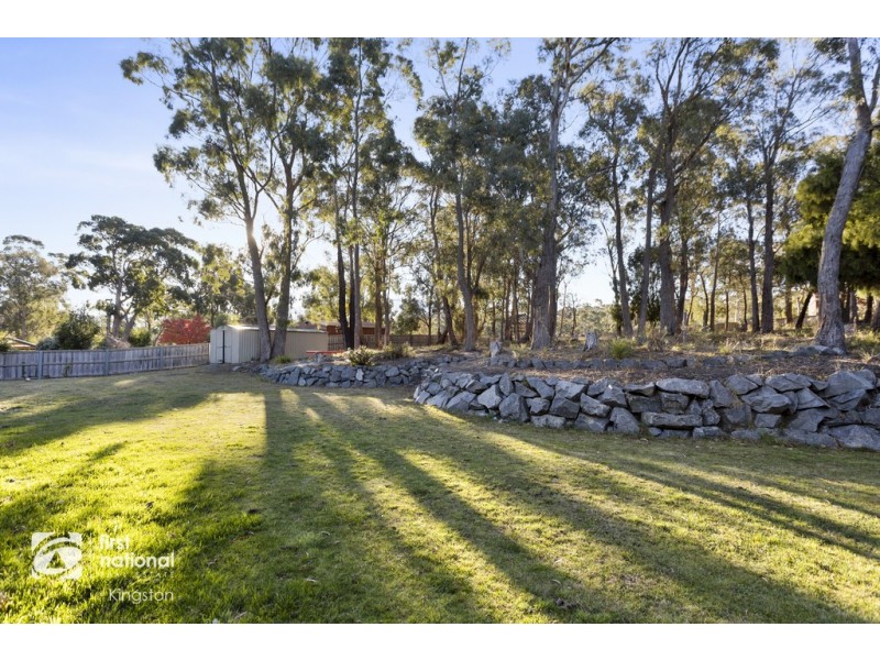 18 Golden Grove Drive, Blackmans Bay TAS 7052