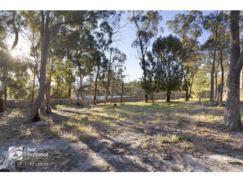 18 Golden Grove Drive, Blackmans Bay TAS 7052
