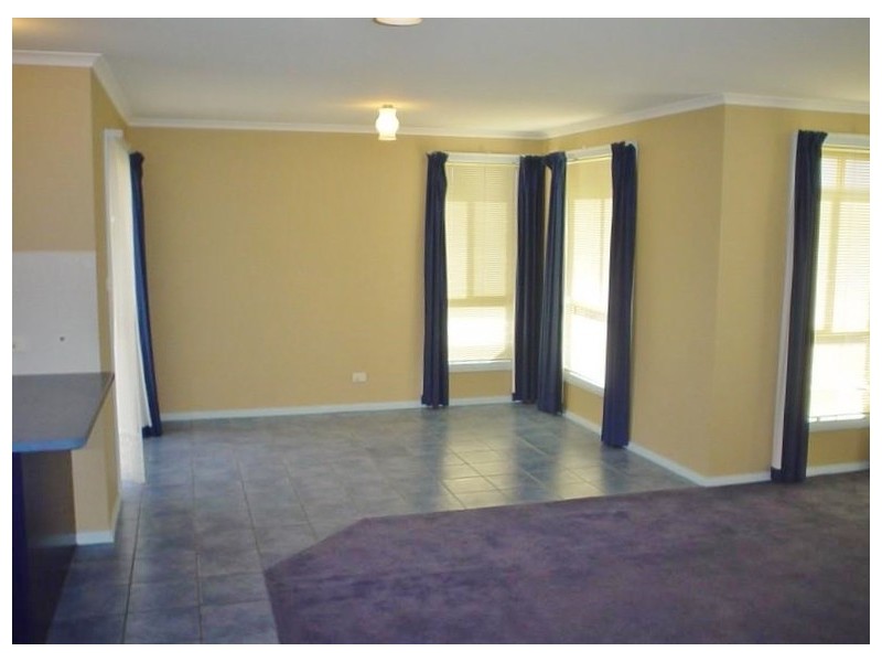 33 Fairview Drive, Kingston TAS 7050