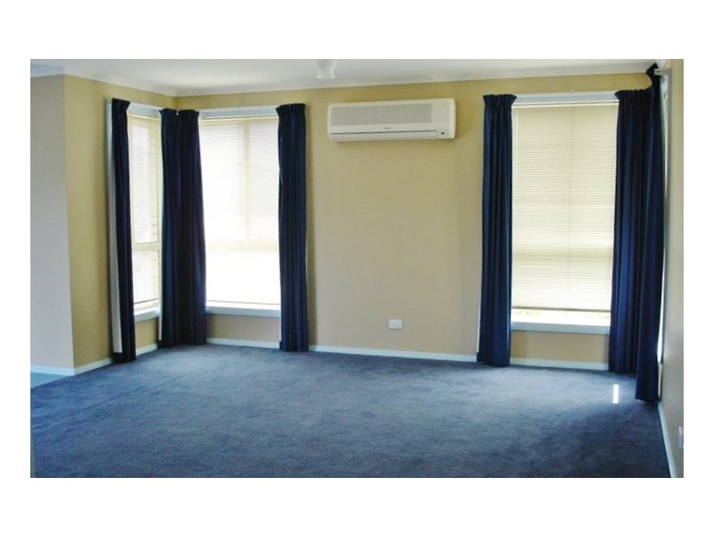 33 Fairview Drive, Kingston TAS 7050