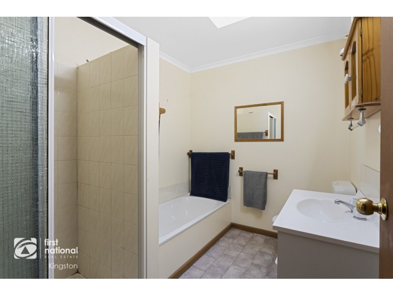 3 Tanina Street, Kingston Beach TAS 7050
