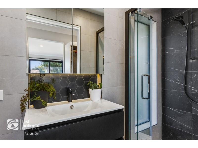 5 Charles Eaton Court, Huntingfield TAS 7055