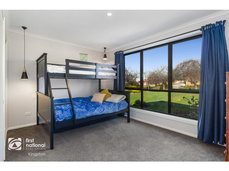 5 Charles Eaton Court, Huntingfield TAS 7055