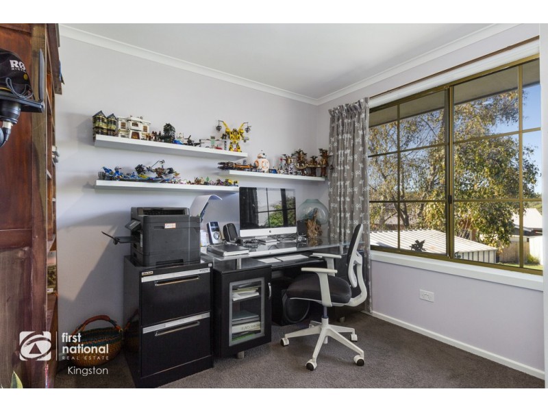 5 Charles Eaton Court, Huntingfield TAS 7055