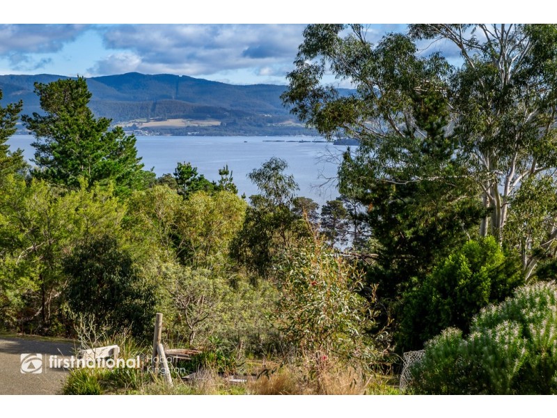 53 Bruny Island Main Road, Dennes Point TAS 7150