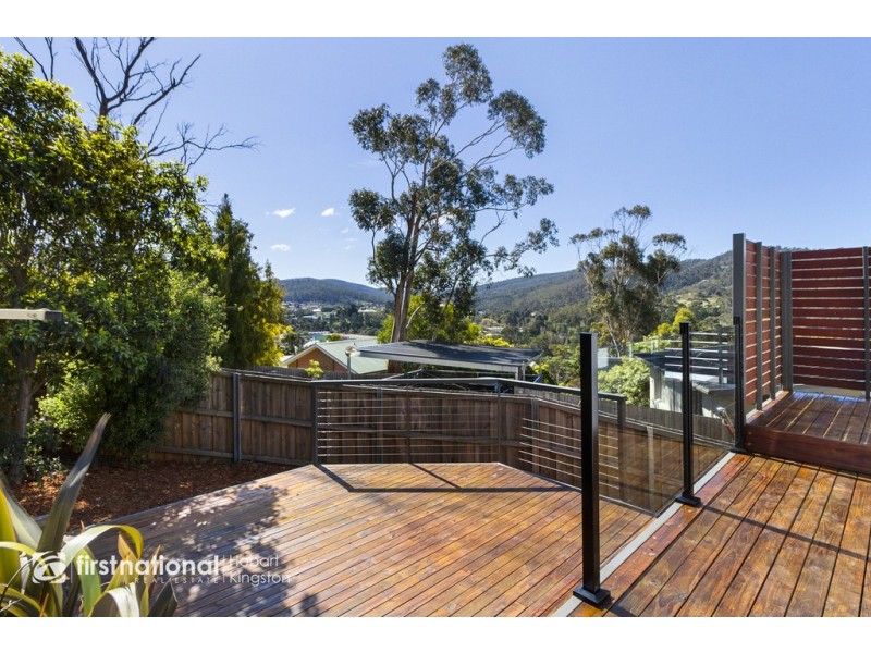 1/69 Auburn Road, Kingston Beach TAS 7050