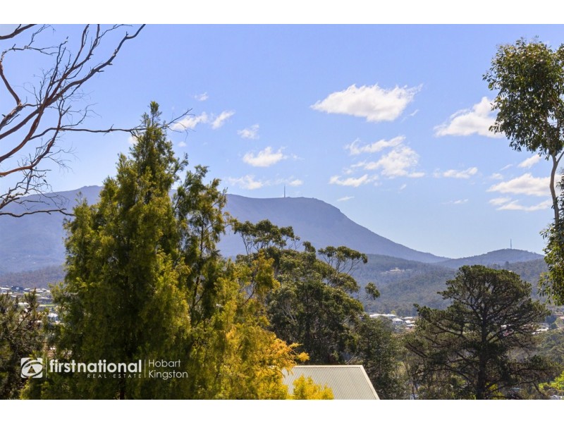 1/69 Auburn Road, Kingston Beach TAS 7050