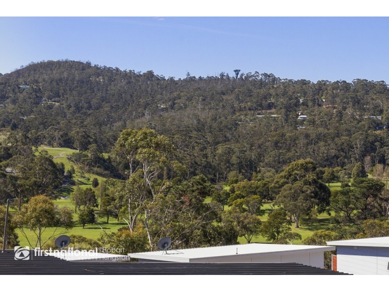 1/69 Auburn Road, Kingston Beach TAS 7050