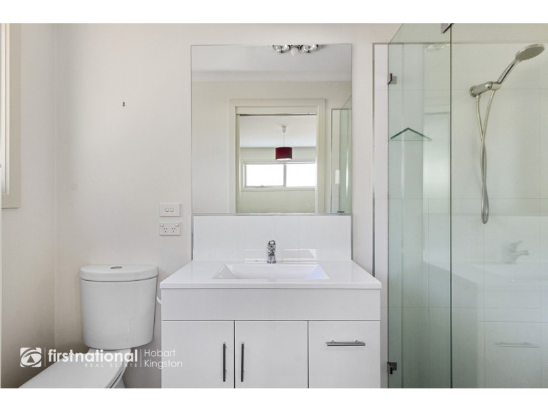 1/69 Auburn Road, Kingston Beach TAS 7050