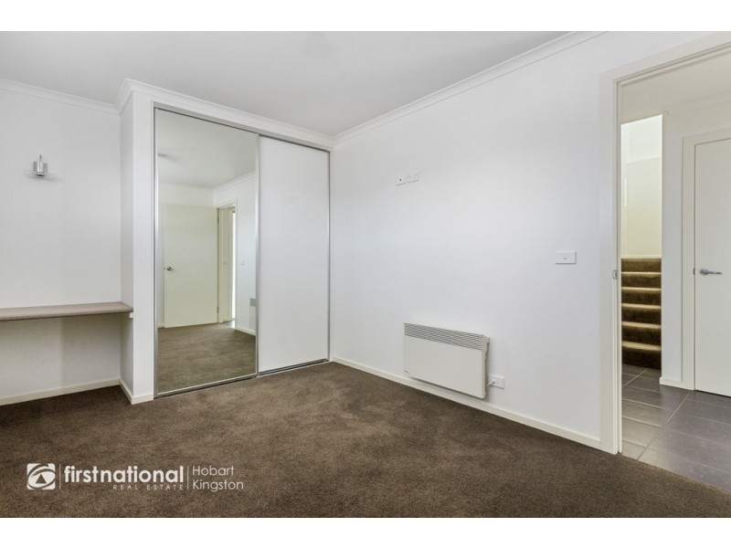 1/69 Auburn Road, Kingston Beach TAS 7050