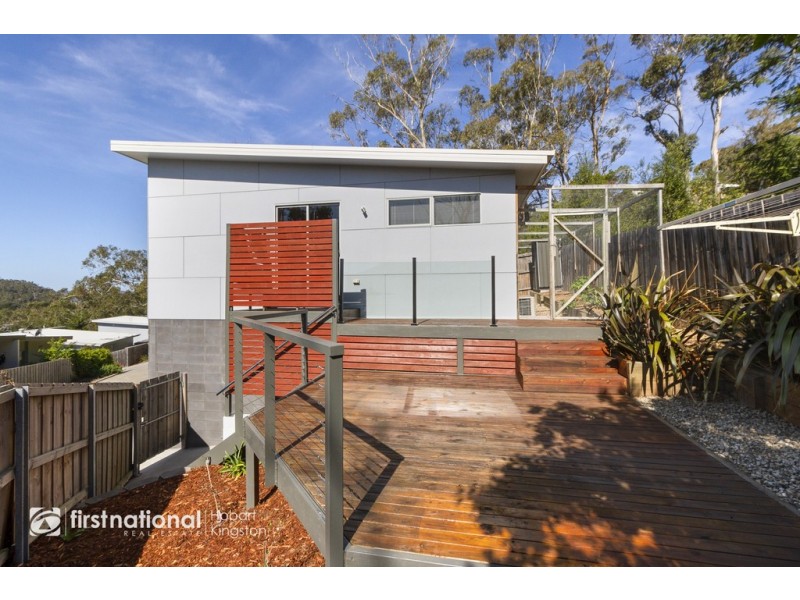 1/69 Auburn Road, Kingston Beach TAS 7050