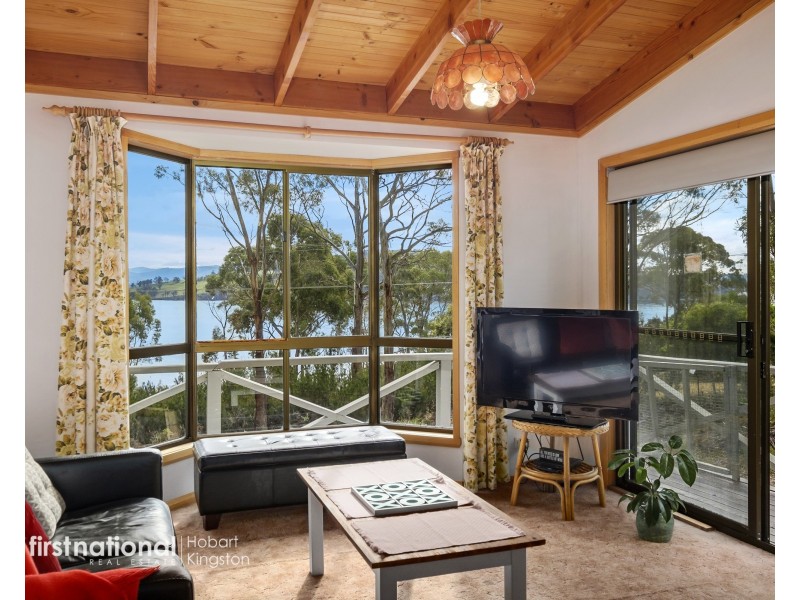 38 Cox Drive, Dennes Point TAS 7150