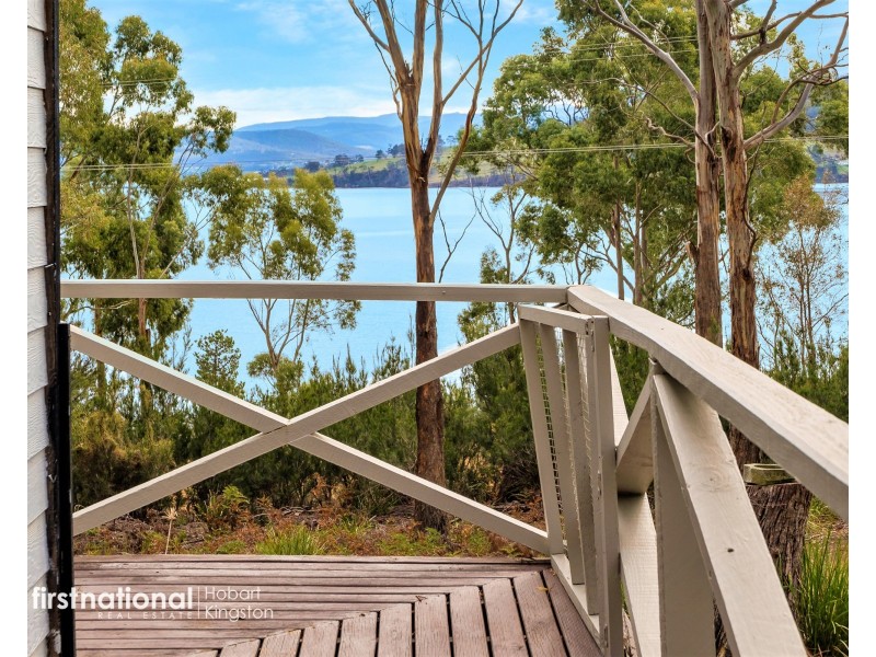 38 Cox Drive, Dennes Point TAS 7150