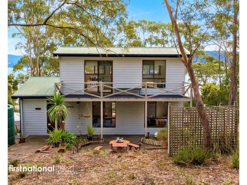 38 Cox Drive, Dennes Point TAS 7150