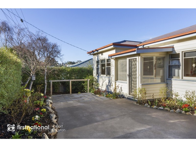 170 Roslyn Avenue, Blackmans Bay TAS 7052