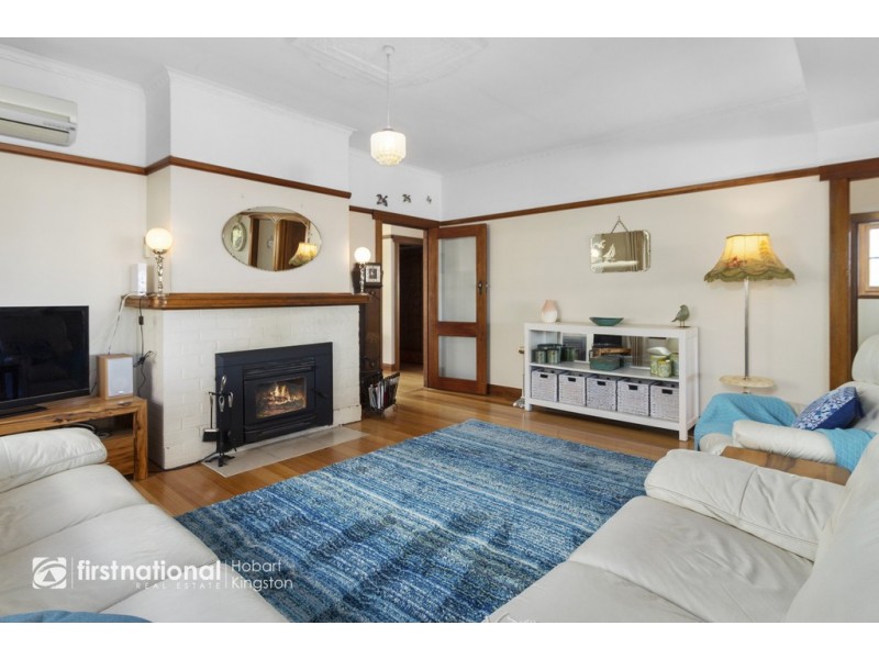 170 Roslyn Avenue, Blackmans Bay TAS 7052