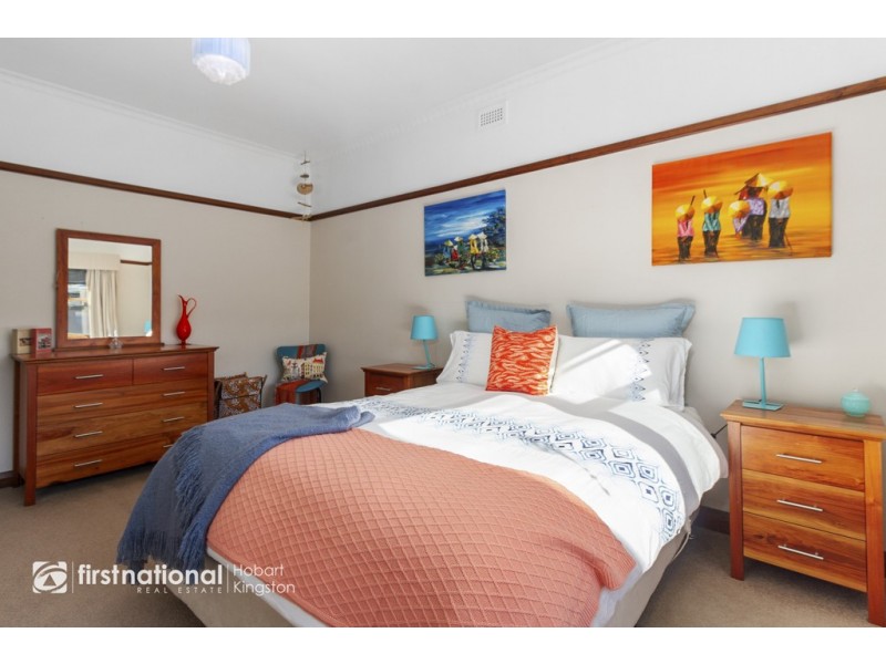 170 Roslyn Avenue, Blackmans Bay TAS 7052