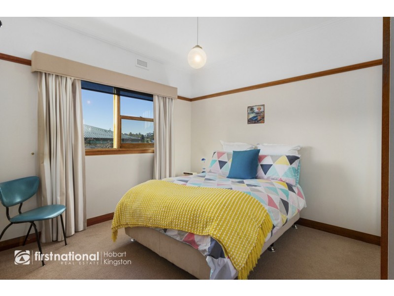 170 Roslyn Avenue, Blackmans Bay TAS 7052