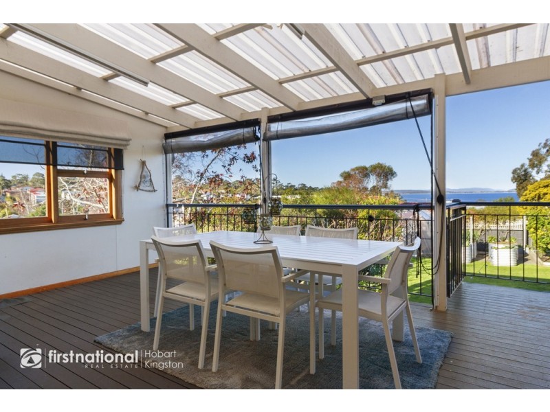 170 Roslyn Avenue, Blackmans Bay TAS 7052