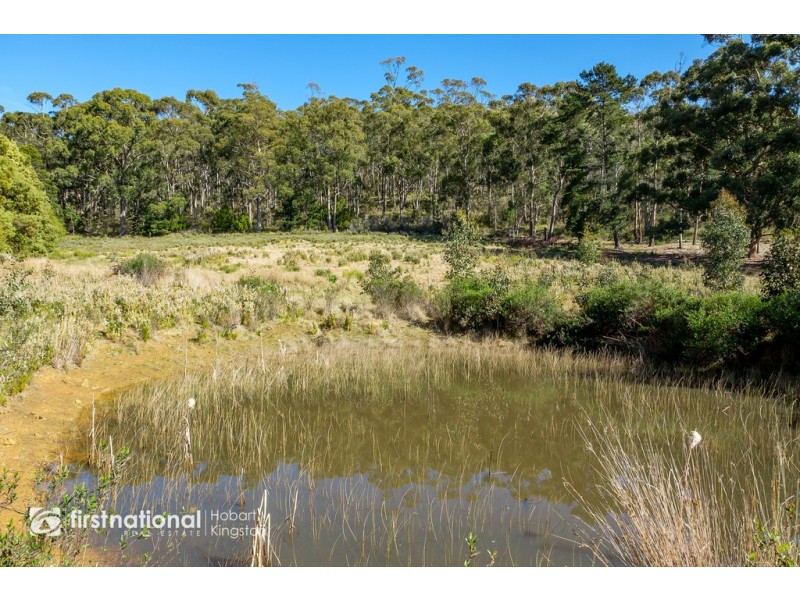 10 Cloudy Bay Road, Lunawanna TAS 7150