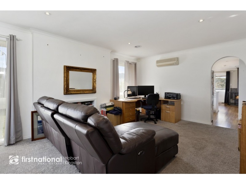 18 Baynton Street, Kingston TAS 7050