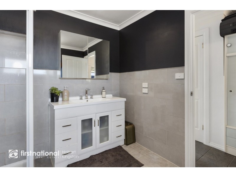 18 Baynton Street, Kingston TAS 7050