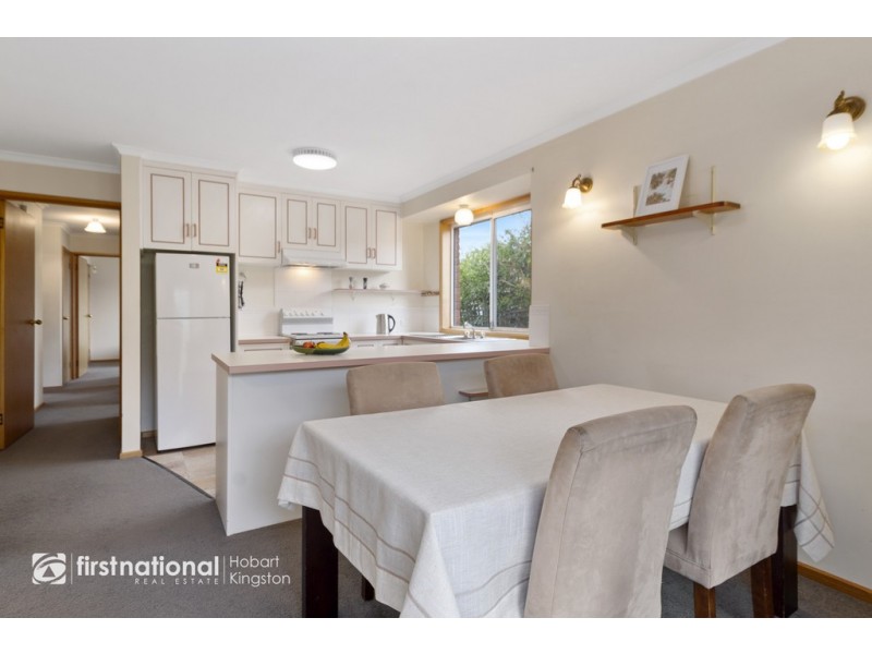 4/70 Redwood Road, Kingston TAS 7050