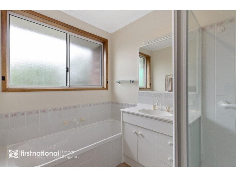 4/70 Redwood Road, Kingston TAS 7050