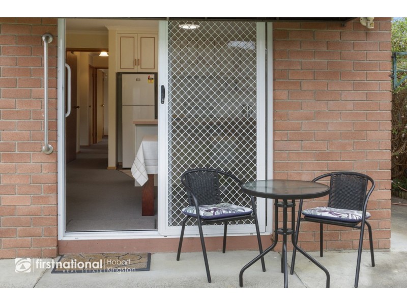 4/70 Redwood Road, Kingston TAS 7050