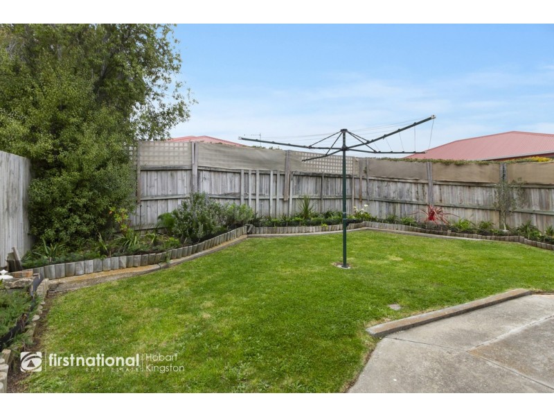 4/70 Redwood Road, Kingston TAS 7050