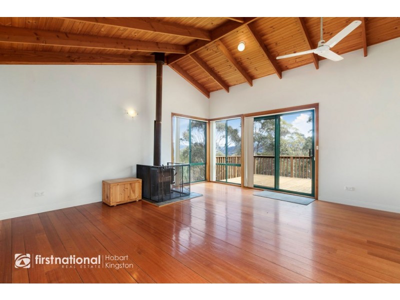 1 Ulandi Court, Blackmans Bay TAS 7052