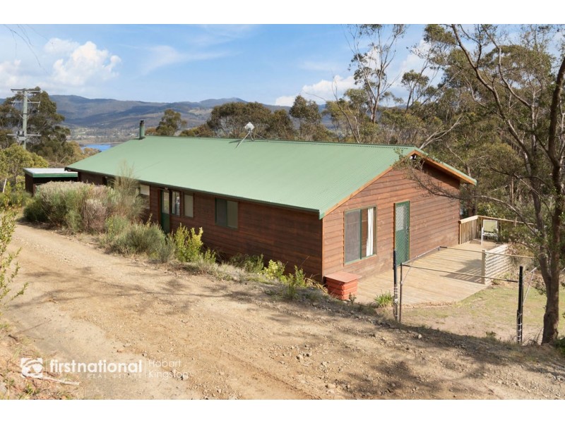 1 Ulandi Court, Blackmans Bay TAS 7052