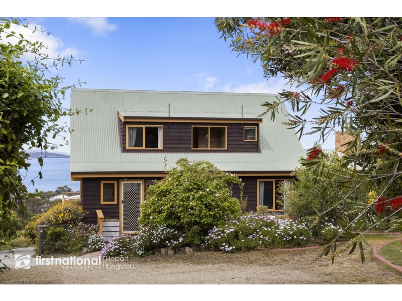 4 Emerald Court, Blackmans Bay TAS 7052