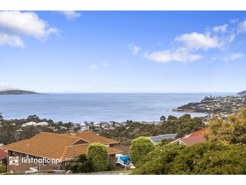 4 Emerald Court, Blackmans Bay TAS 7052
