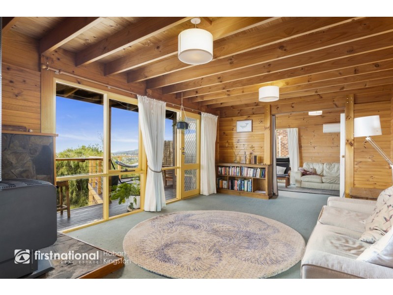 4 Emerald Court, Blackmans Bay TAS 7052