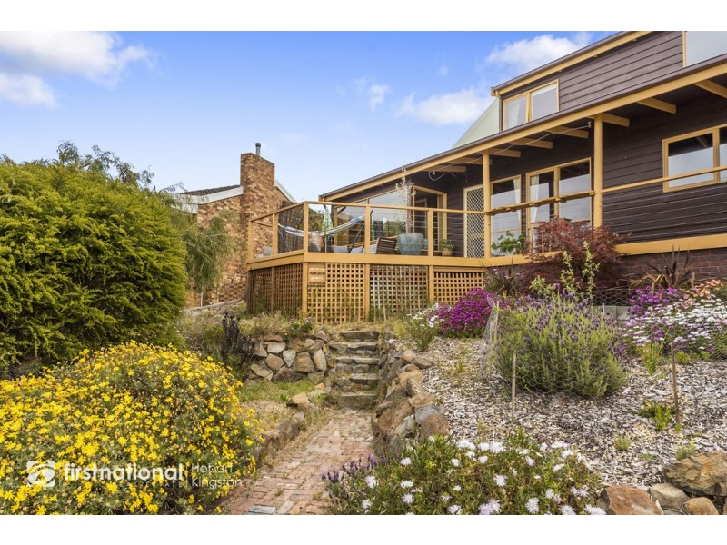 4 Emerald Court, Blackmans Bay TAS 7052