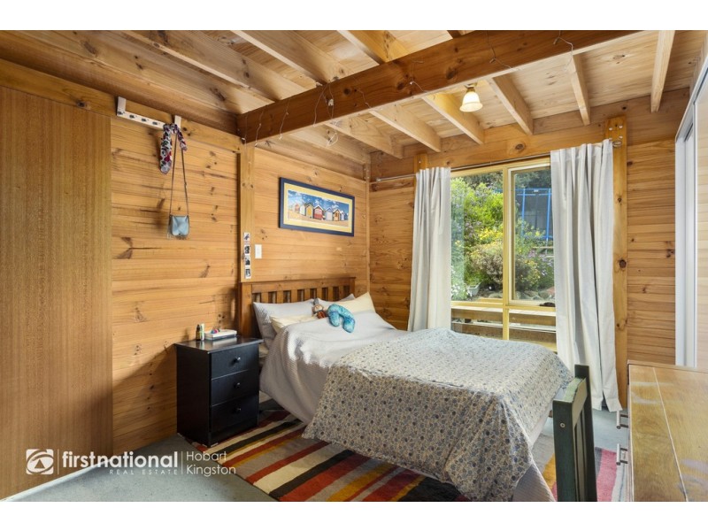 4 Emerald Court, Blackmans Bay TAS 7052